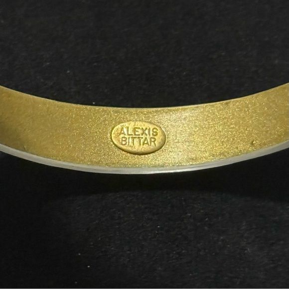 Alexis Bittar Hand Carved Lucite Clear White Tapered Bangle Bracelet - Picture 8 of 10